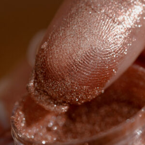 DIVA – pigment sypki do oczu, z drobinkami, kolor chłodny złoty.
